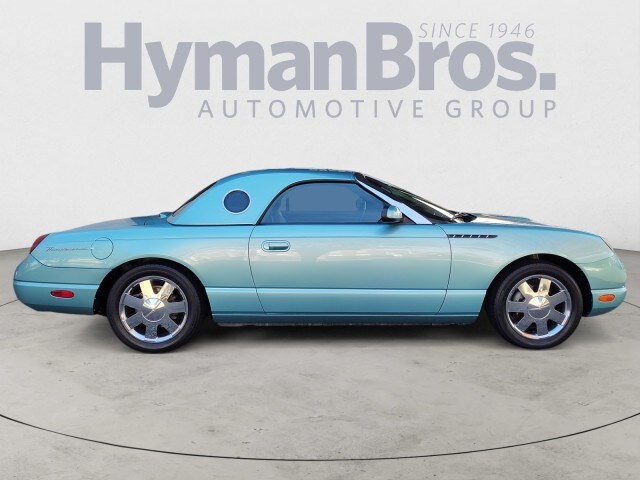 2002 Ford Thunderbird Premium photo 2