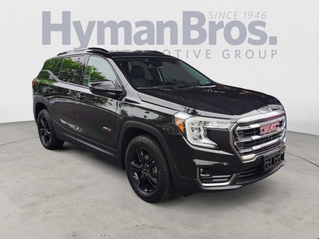2023 GMC Terrain AT4 AWD's photo