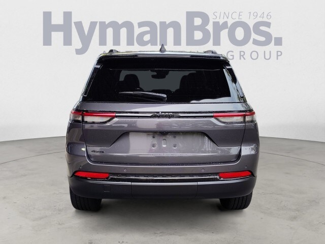 2023 Jeep Grand Cherokee Altitude photo 4
