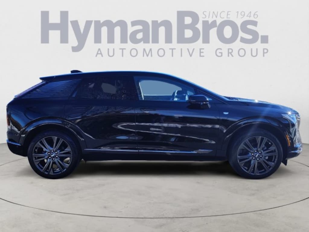 Used 2025 CADILLAC OPTIQ Sport 2 AWD 21 Wheels SUV