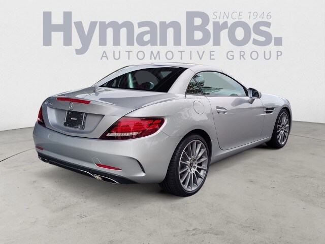 2019 Mercedes Benz SLC 300 AMG photo 3