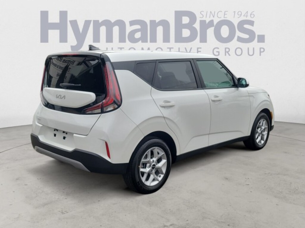 Used 2025 Kia Soul LX Hatchback
