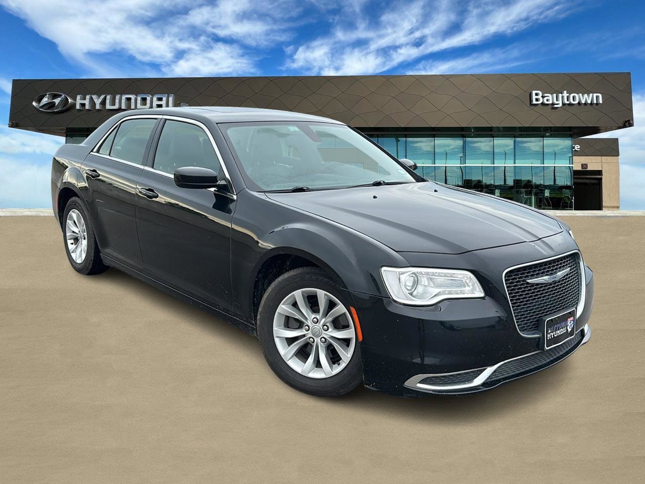 2015 Chrysler 300 Limited V6's photo