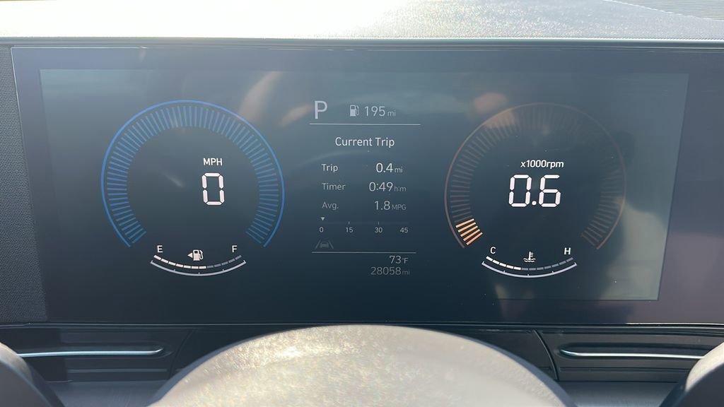 2024 Hyundai Kona SEL photo 2