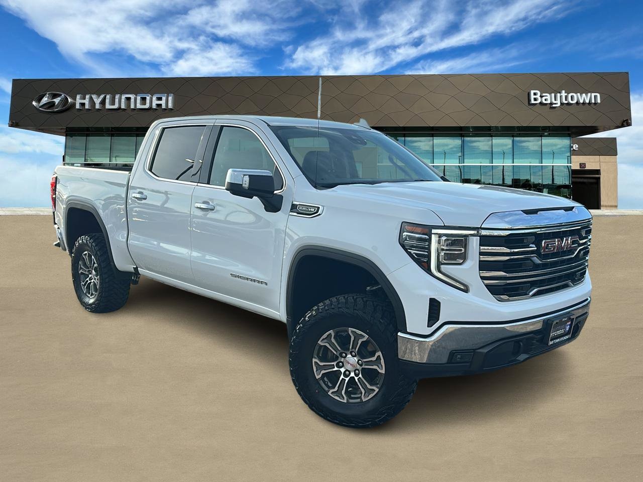 2025 GMC Sierra 1500 SLT