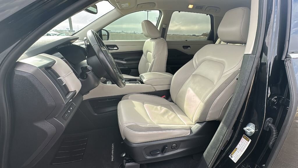 Used 2022 Nissan Pathfinder SL SL 2WD