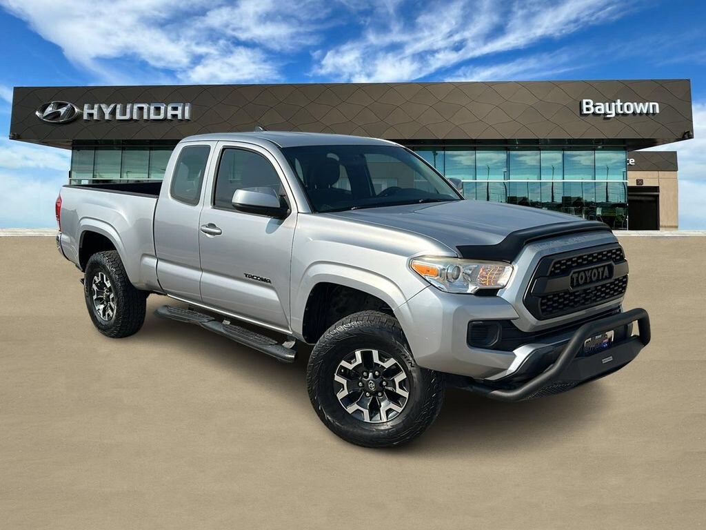 Used 2017 Toyota Tacoma SR Truck