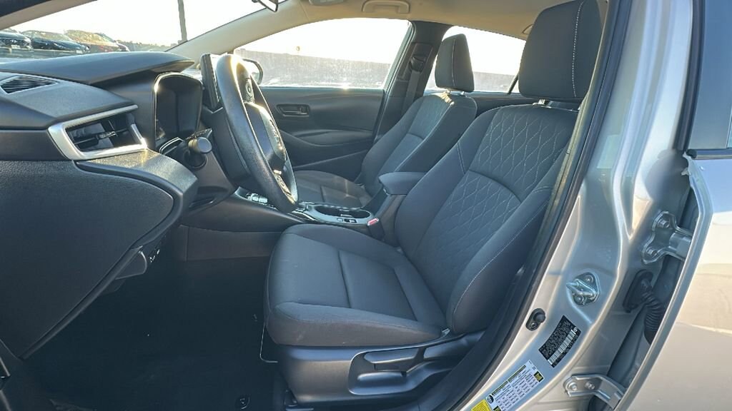 Used 2025 Toyota Corolla LE LE CVT