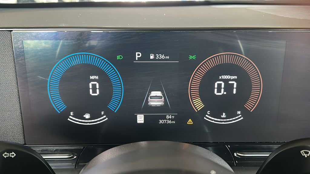 2024 Hyundai Kona SEL photo 2