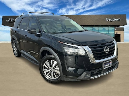 2022 Nissan Pathfinder SL SL 2WD
