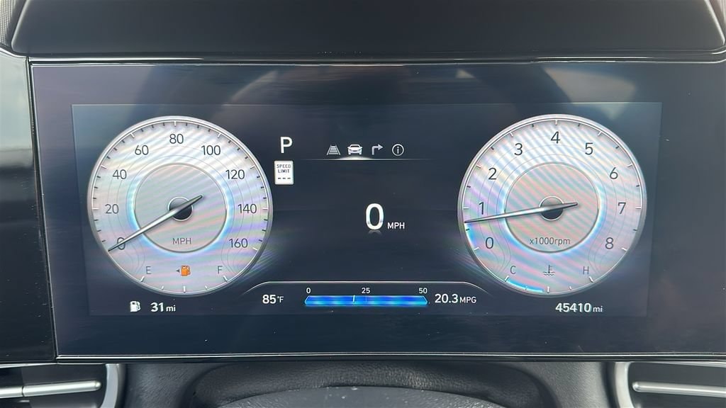 Used 2025 Hyundai Elantra Limited Limited IVT