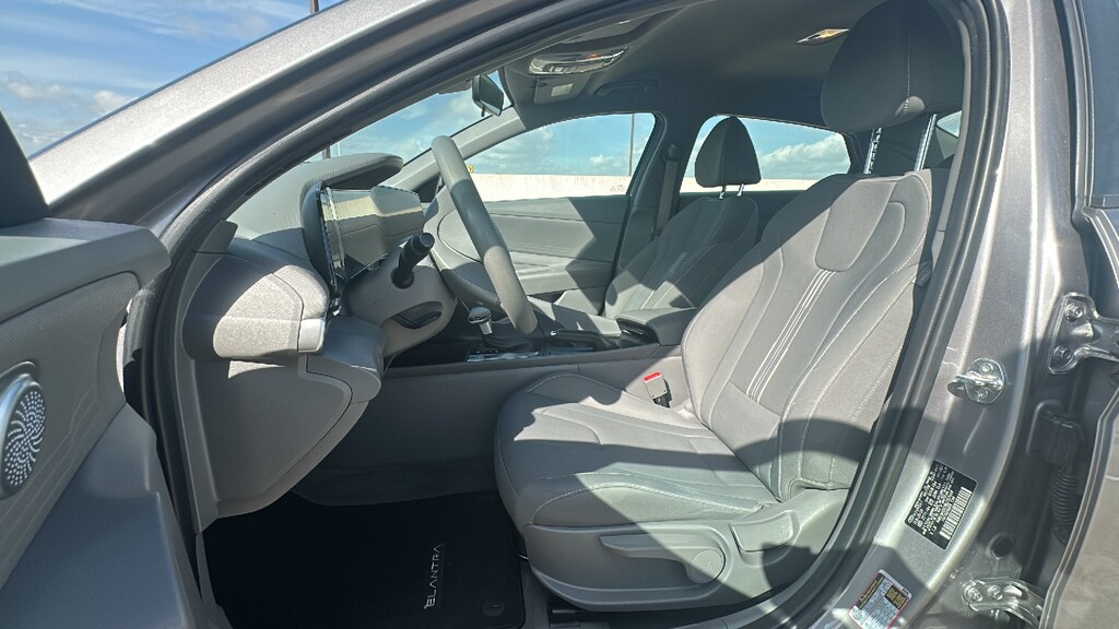 Used 2024 Hyundai Elantra SEL SEL IVT