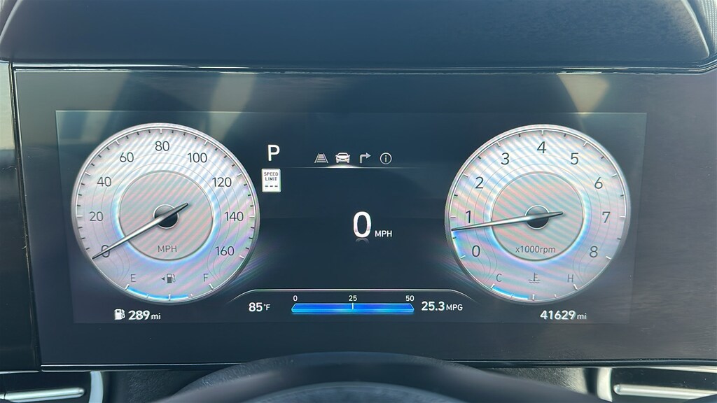 Used 2025 Hyundai Elantra Limited Limited IVT