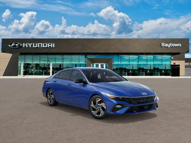 2025 Hyundai Elantra SEL Sport photo 2