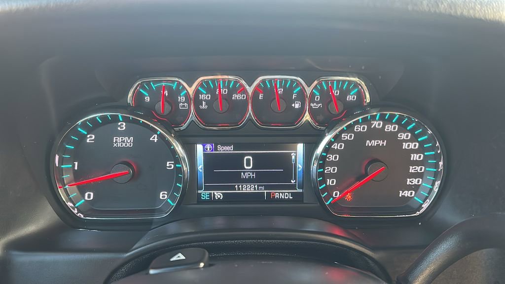 2020 Chevrolet Suburban Premier photo 2