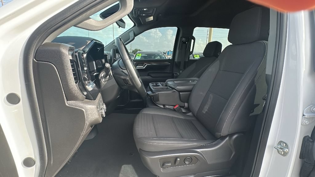 Used 2025 Chevrolet Silverado 1500 LT 2WD Crew Cab 147 LT