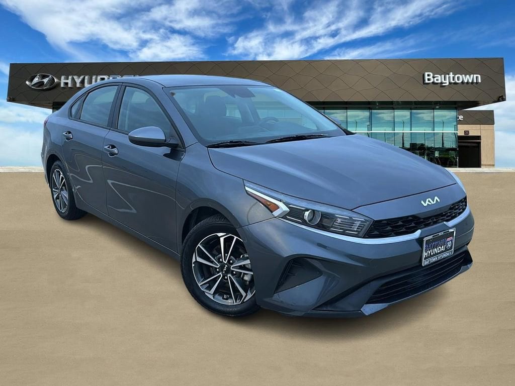 2023 Kia Forte LXS's photo