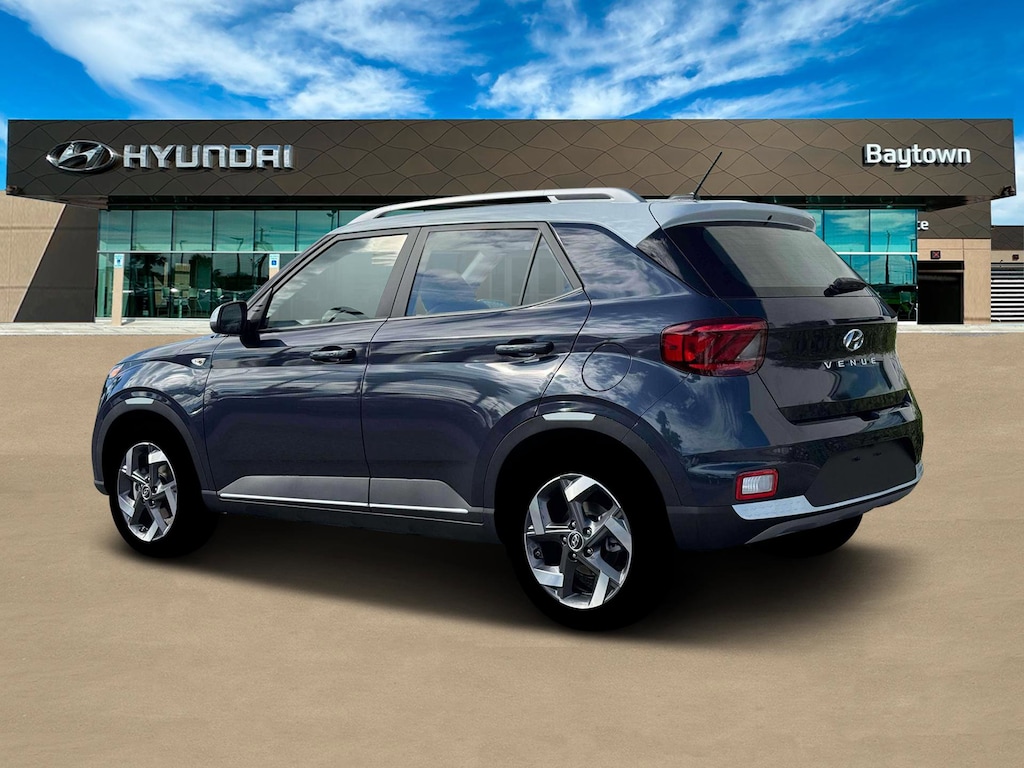 New 2026 Hyundai Venue SEL w/Two-Tone Roof SUV