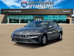 2026 Hyundai Elantra SE Sedan