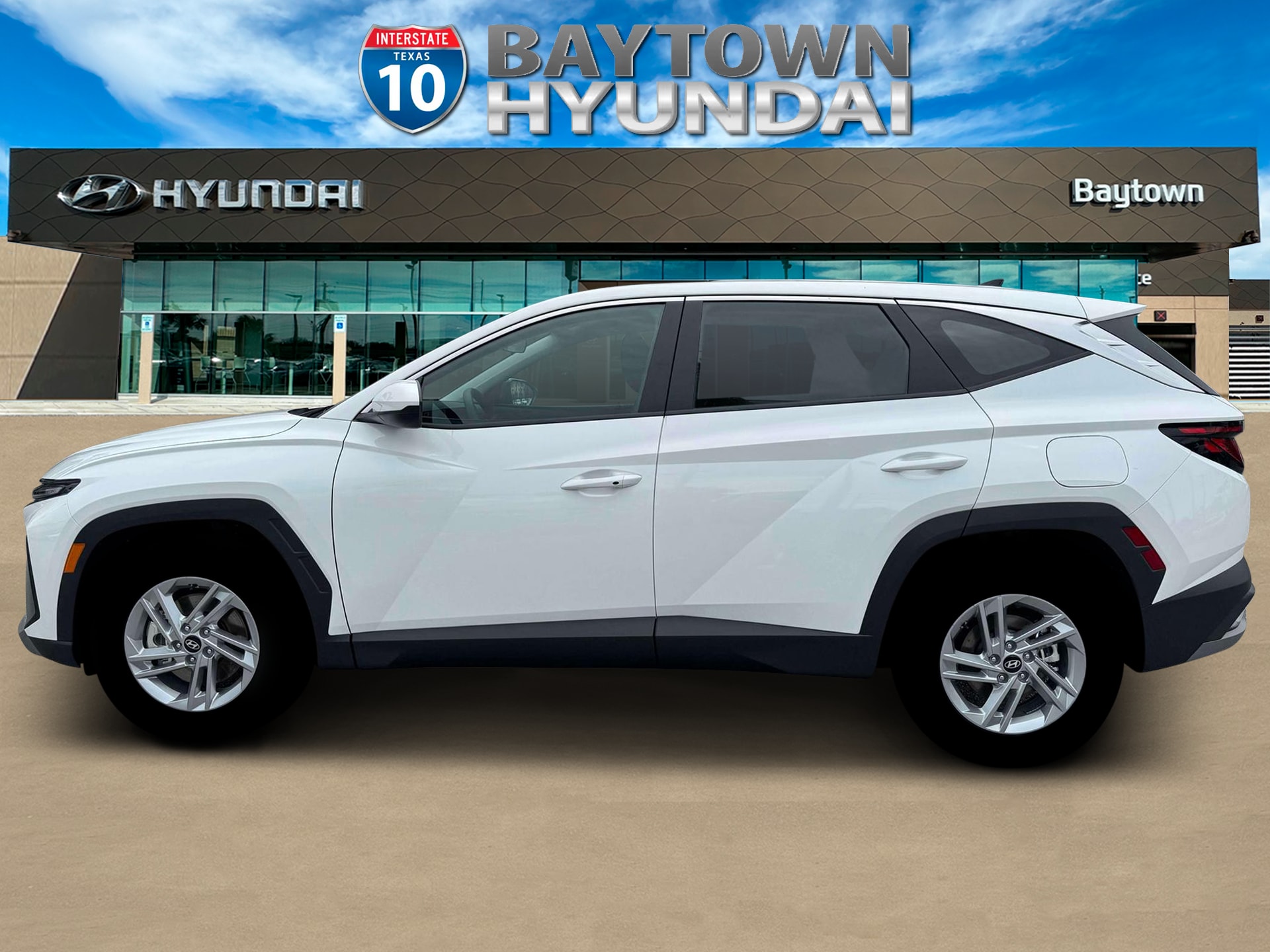 2026 Hyundai Tucson SE - Photo 3