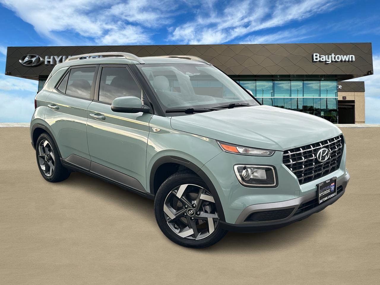 2025 Hyundai Venue SEL IVT's photo