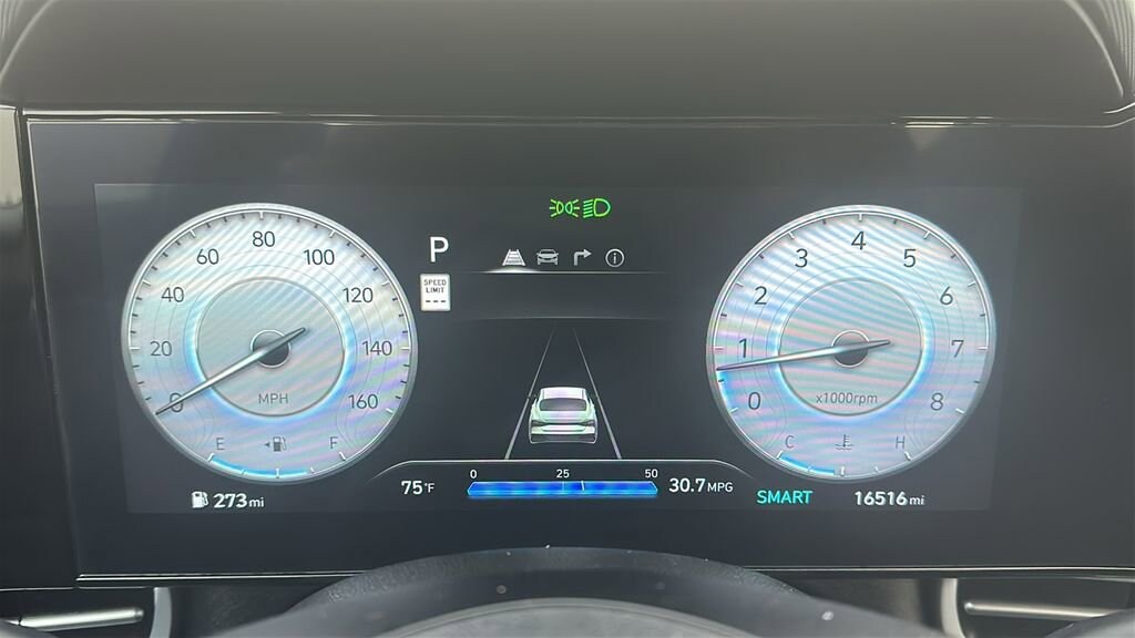 Certified 2025 Hyundai Elantra Limited Limited IVT