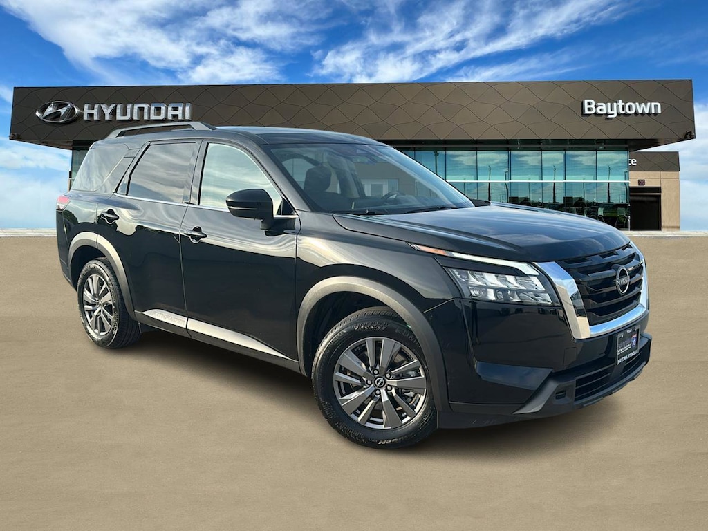 Used 2025 Nissan Pathfinder SV SV 2WD