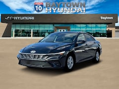 2026 Hyundai Elantra SE Sedan