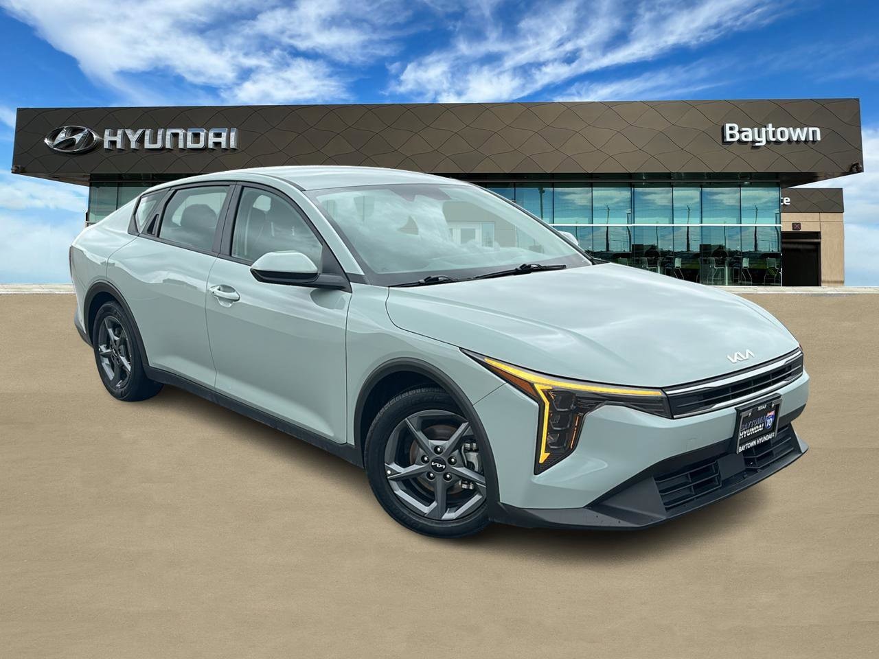 2025 Kia K4 LXS AT's photo