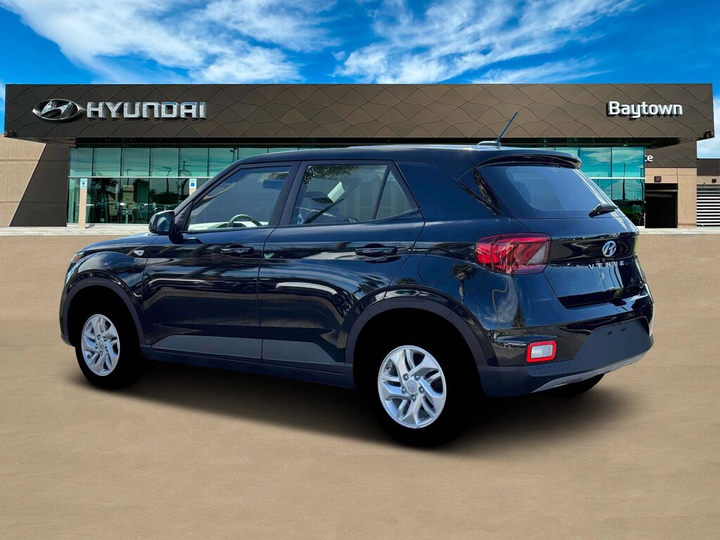 New 2026 Hyundai Venue SE SUV