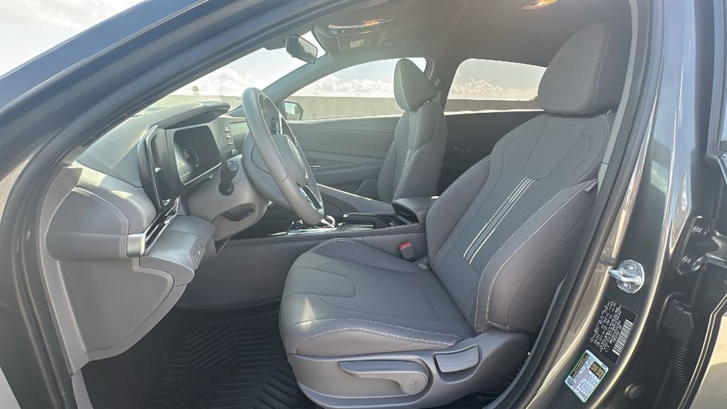 Certified 2025 Hyundai Elantra SEL Sport SEL Sport IVT