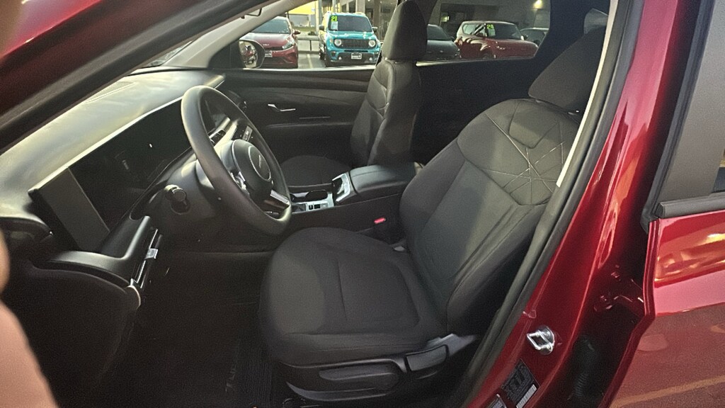 Certified 2025 Hyundai Tucson SE SE FWD