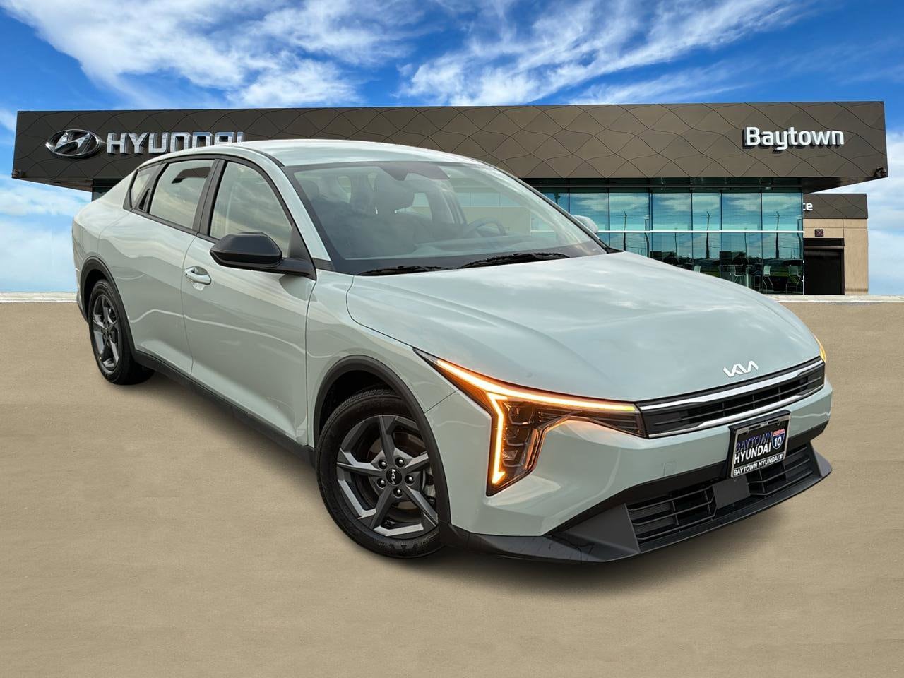 2025 Kia K4 LXS's photo