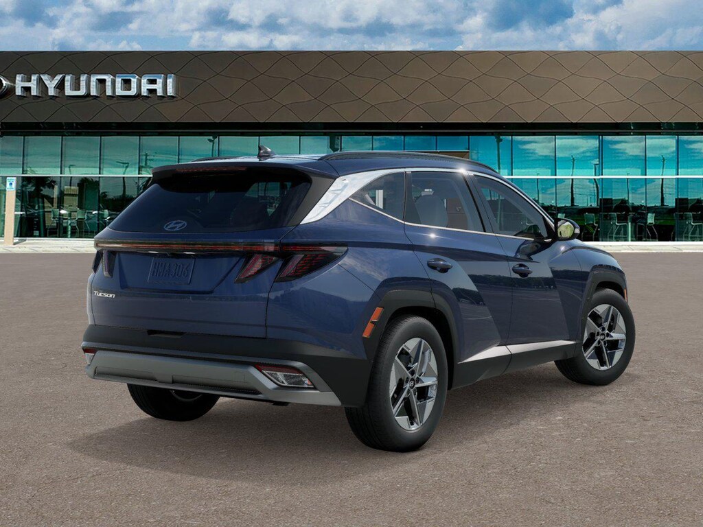 New 2026 Hyundai Tucson SEL Premium FWD SUV