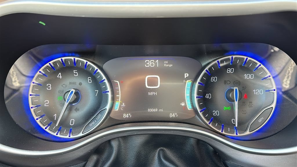 Used 2023 Chrysler Pacifica Touring L Touring L FWD