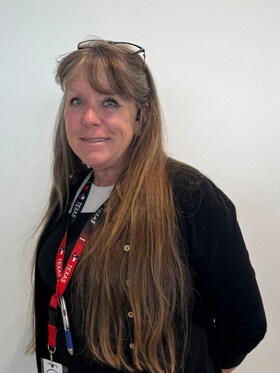 Staff member Kim Woodburn from ID_7d27325a760e
