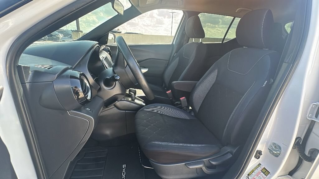 Used 2018 Nissan Kicks SV SV FWD