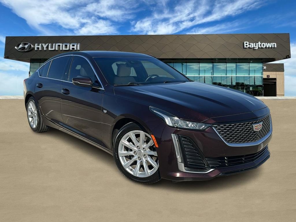 2022 Cadillac CT5 Luxury's photo