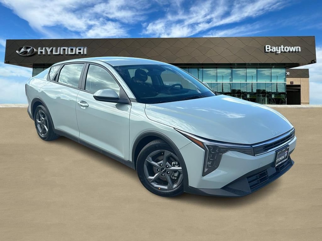 Used 2025 Kia K4 LXS LXS FWD