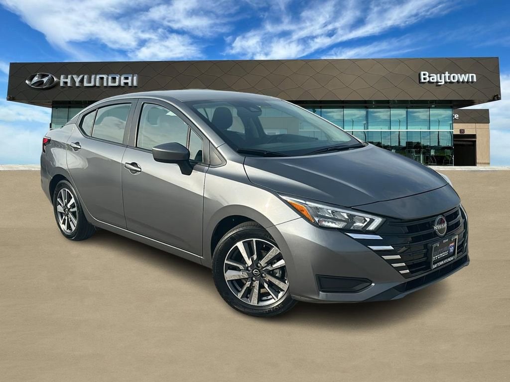 2025 Nissan Versa Sedan SV