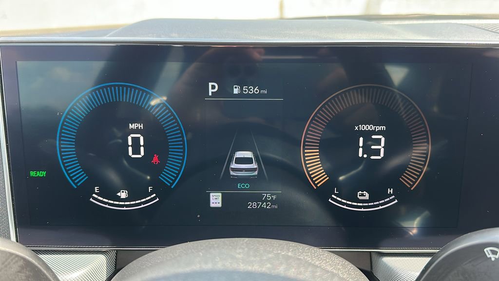 2024 Hyundai Sonata Hybrid SEL photo 2