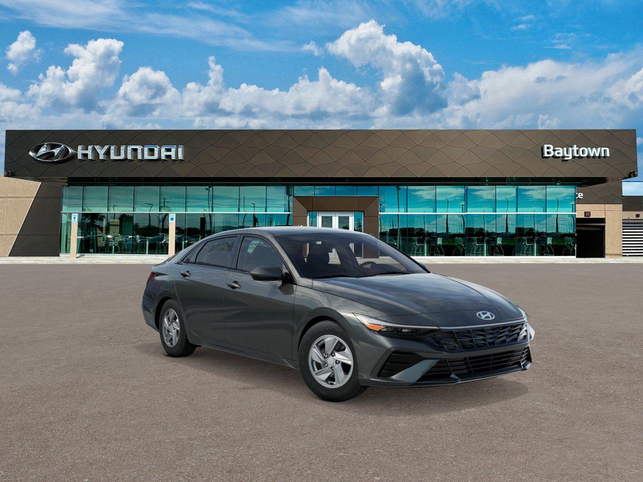 2025 Hyundai Elantra SE photo 2