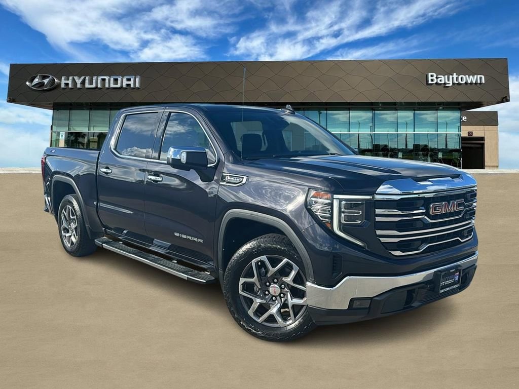 2023 GMC Sierra 4WD Crew Cab Short Box SLT's photo