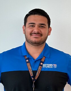 Staff member Ossiel “Ozzy” Mendoza from ID_dc236093ae04