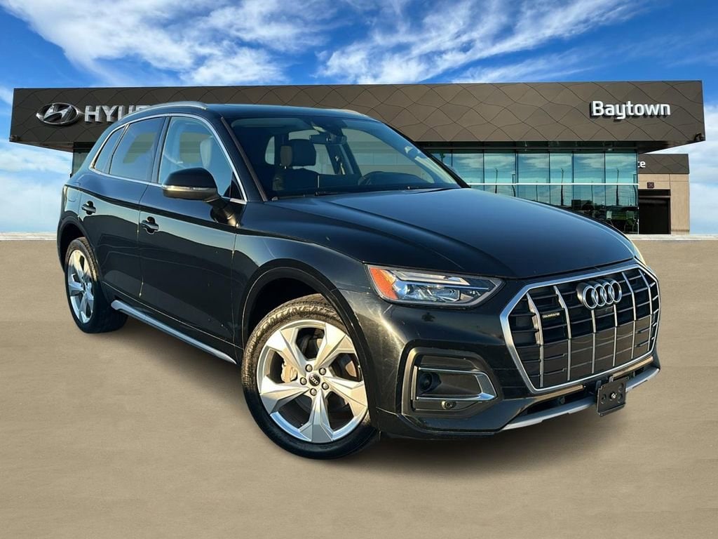 2021 Audi Q5 Premium Plus's photo