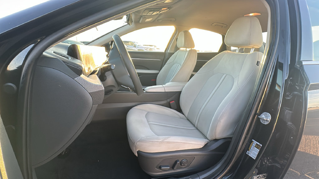 Used 2025 Hyundai Sonata SEL Sedan
