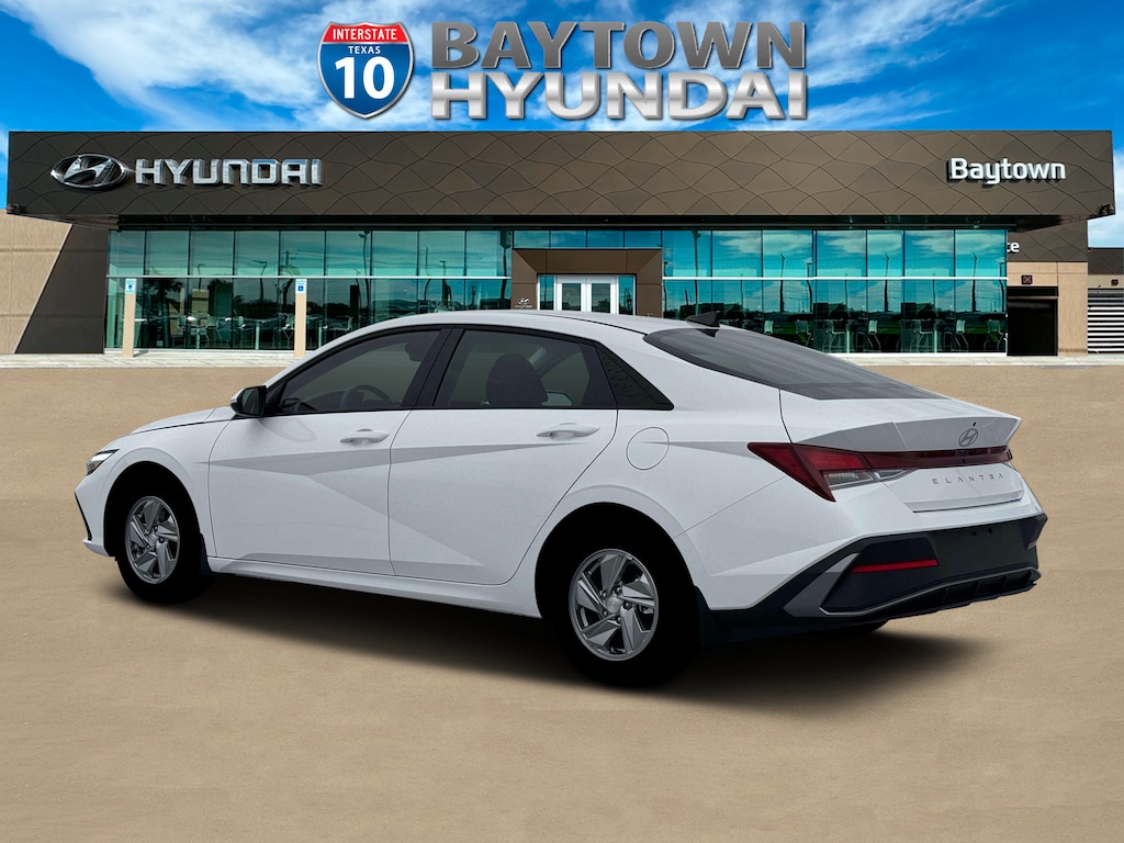 New 2026 Hyundai Elantra SE Sedan