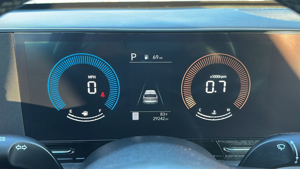 2024 Hyundai Kona SEL photo 2
