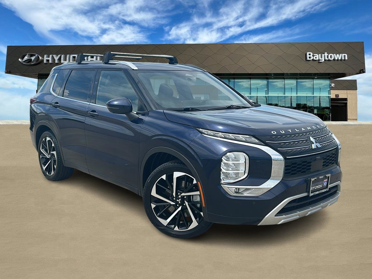 2022 Mitsubishi Outlander SEL S-AWC's photo