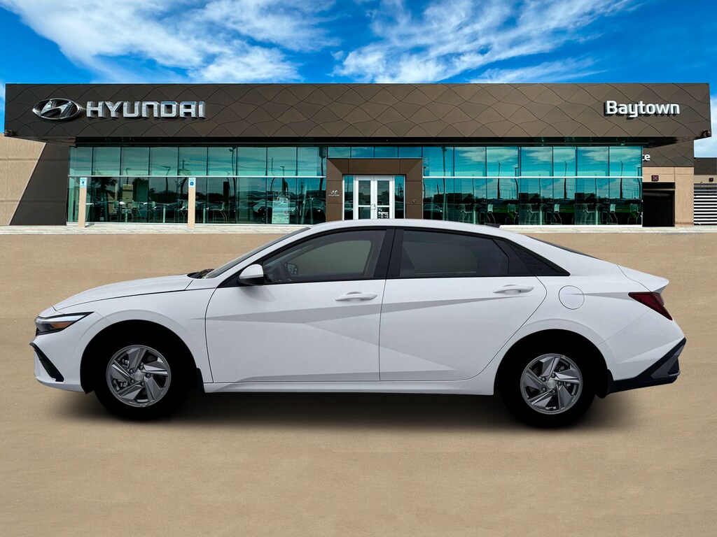 New 2026 Hyundai Elantra SE Sedan